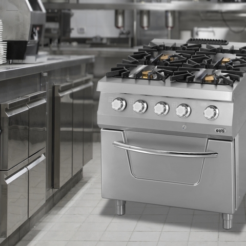Cocina Industrial a Gas con Horno